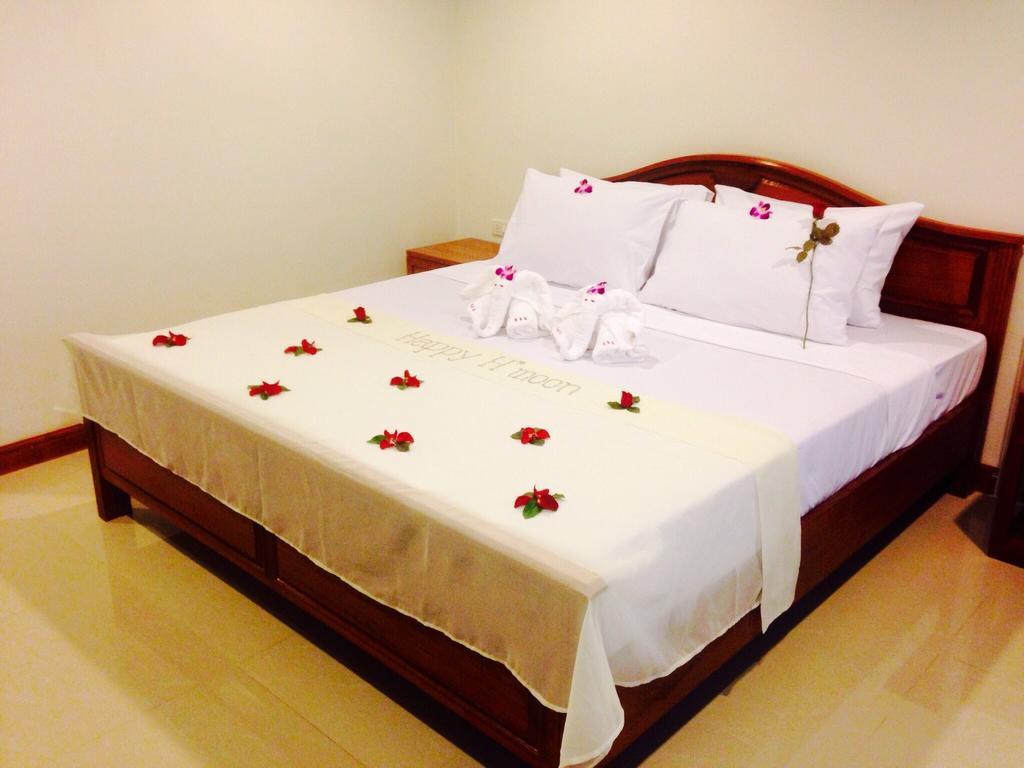 Siray House Aparthotel Phuket Екстериор снимка