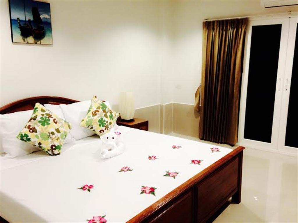 Siray House Aparthotel Phuket Екстериор снимка