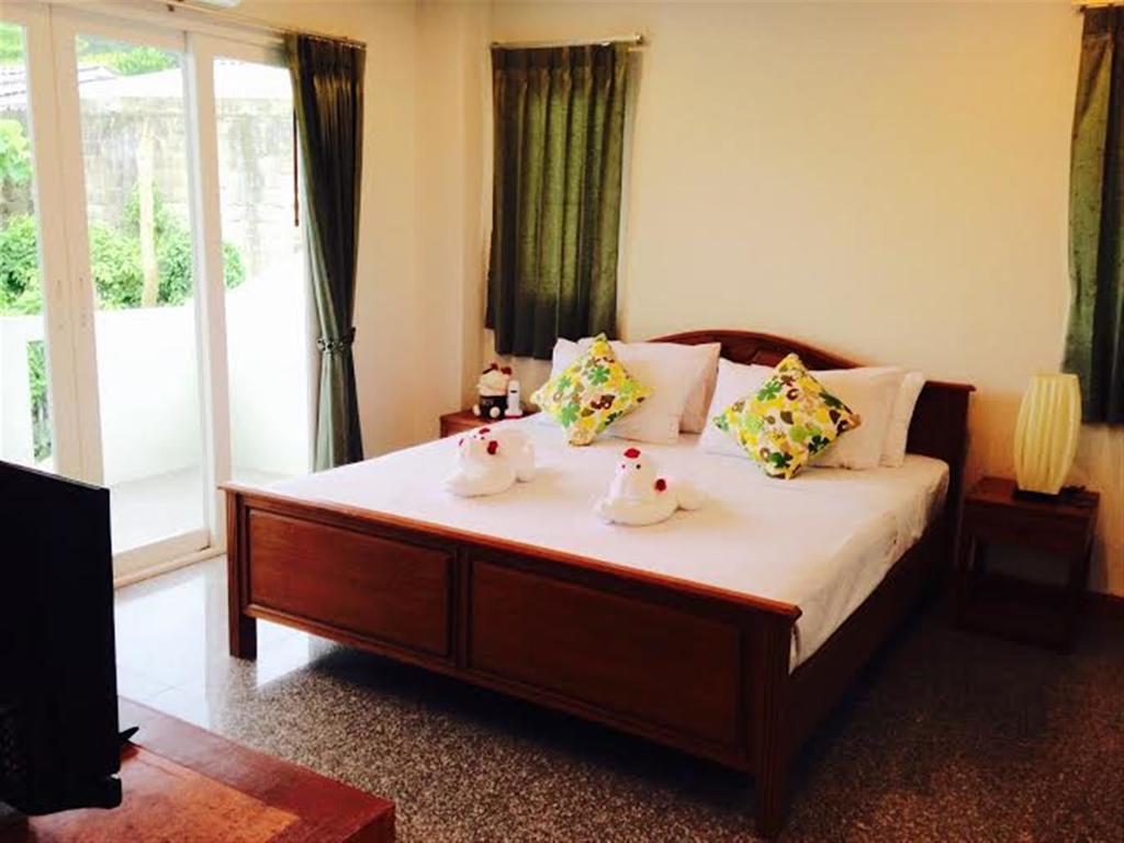 Siray House Aparthotel Phuket Стая снимка