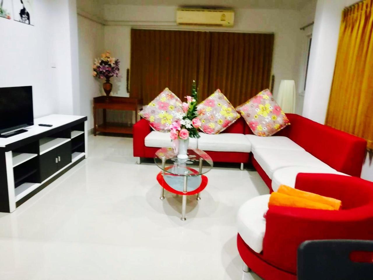 Siray House Aparthotel Phuket Екстериор снимка