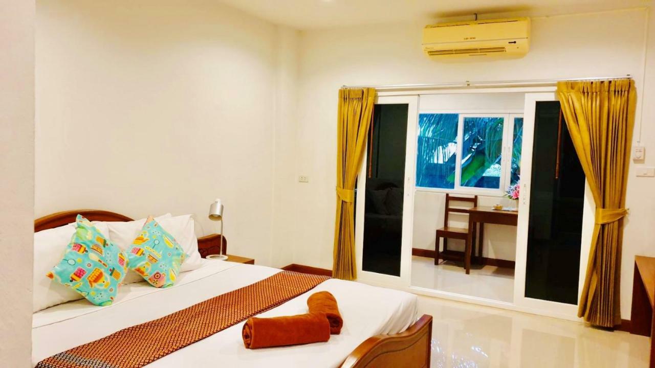 Siray House Aparthotel Phuket Екстериор снимка