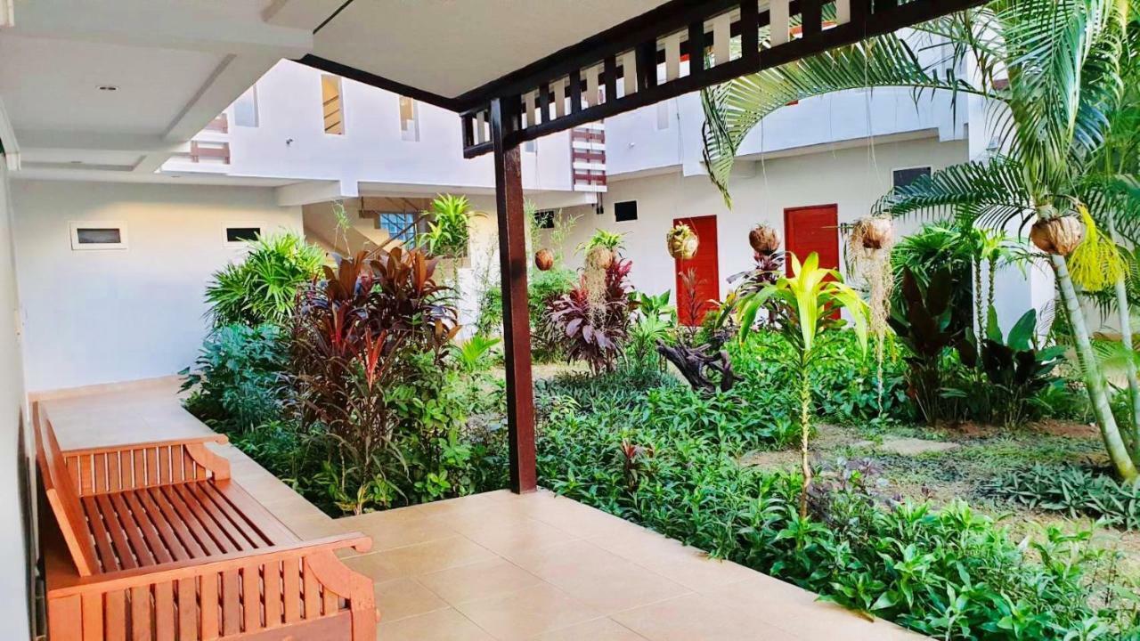 Siray House Aparthotel Phuket Екстериор снимка